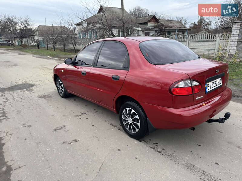 Седан Daewoo Lanos 2008 в Краснограде