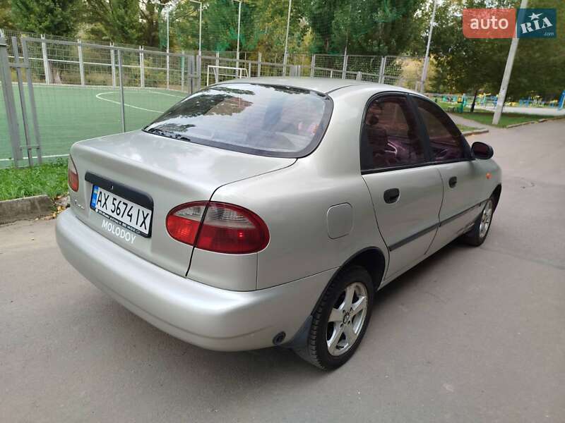 Седан Daewoo Lanos 2010 в Харкові