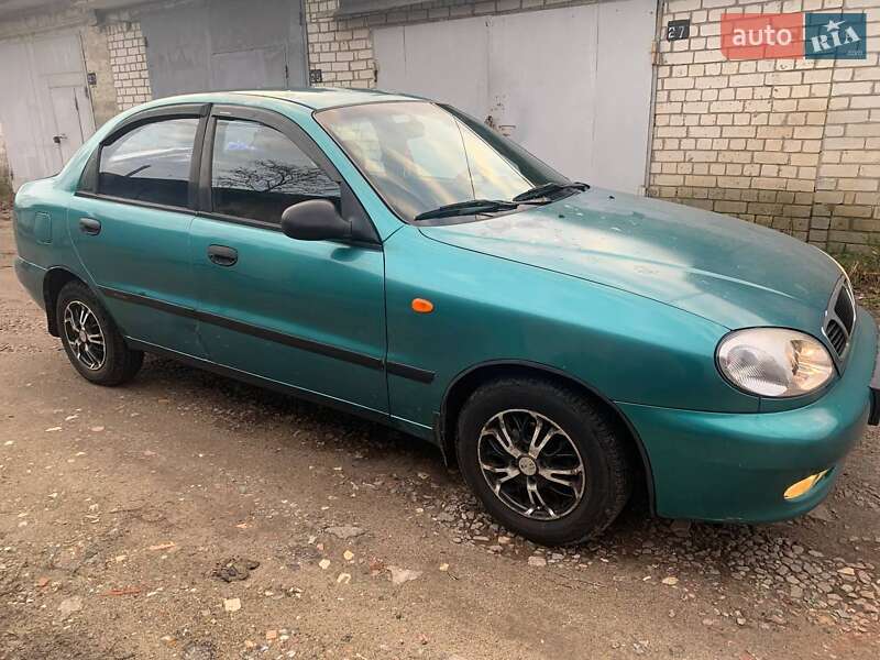 Седан Daewoo Lanos 2000 в Харькове