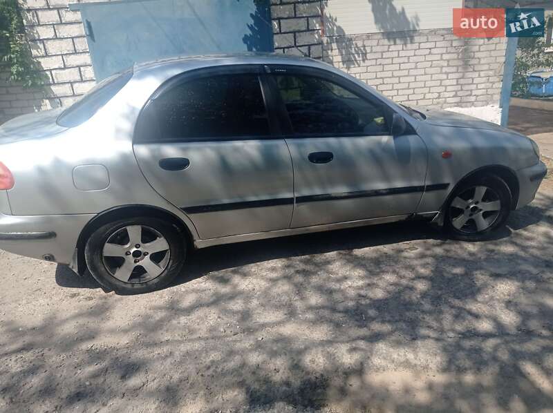 Седан Daewoo Lanos 2002 в Полтаве