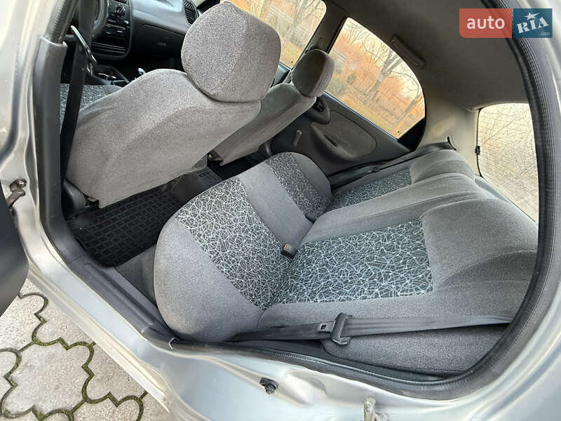 Седан Daewoo Lanos 2006 в Павлограде