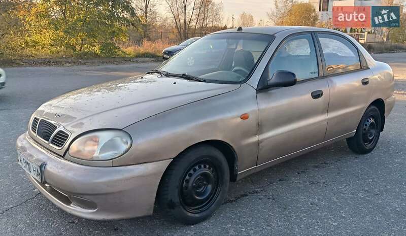 Седан Daewoo Lanos 2003 в Киеве