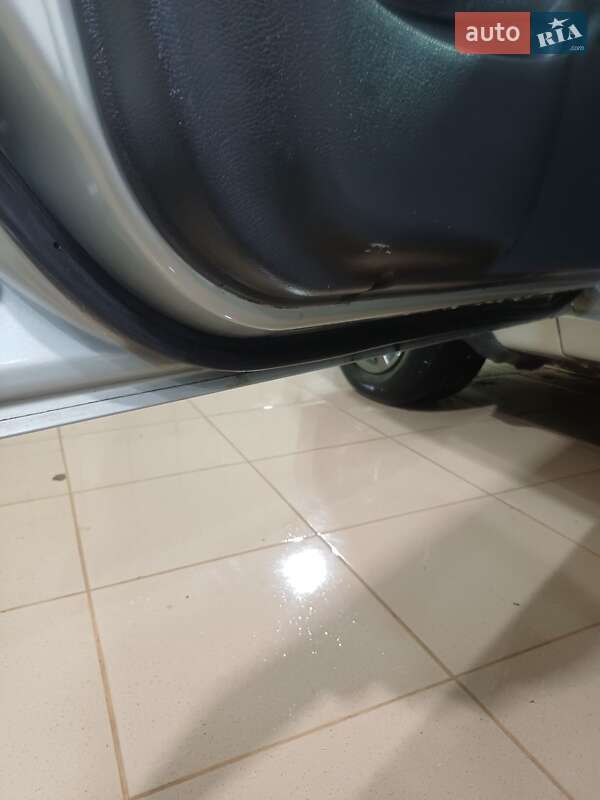 Седан Daewoo Lanos 2003 в Макарові