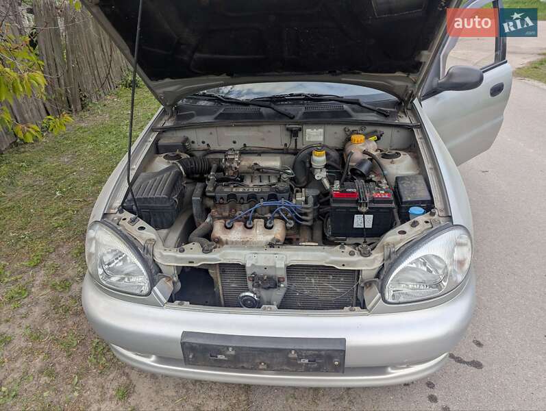 Седан Daewoo Lanos 2003 в Киеве