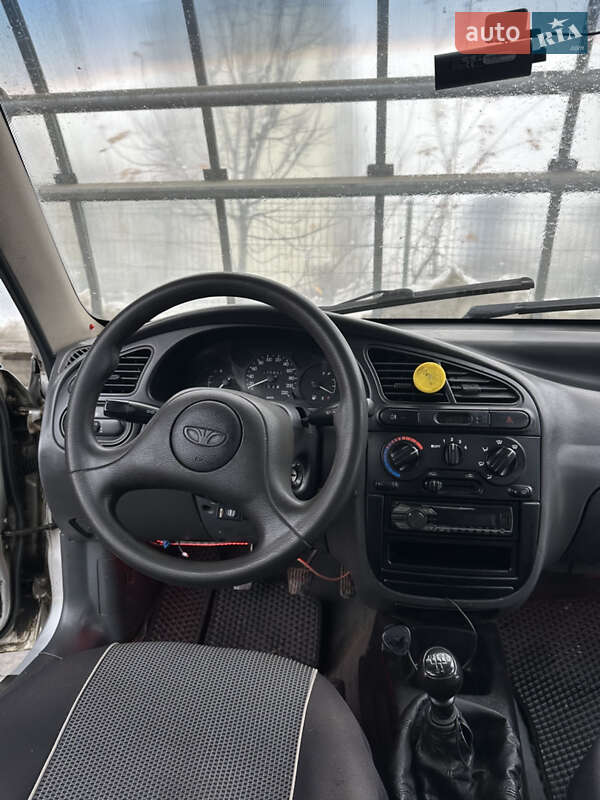 Седан Daewoo Lanos 2005 в Львове