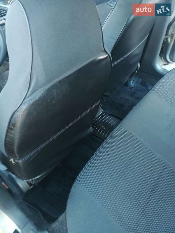 Седан Daewoo Lanos 2003 в Черкасах