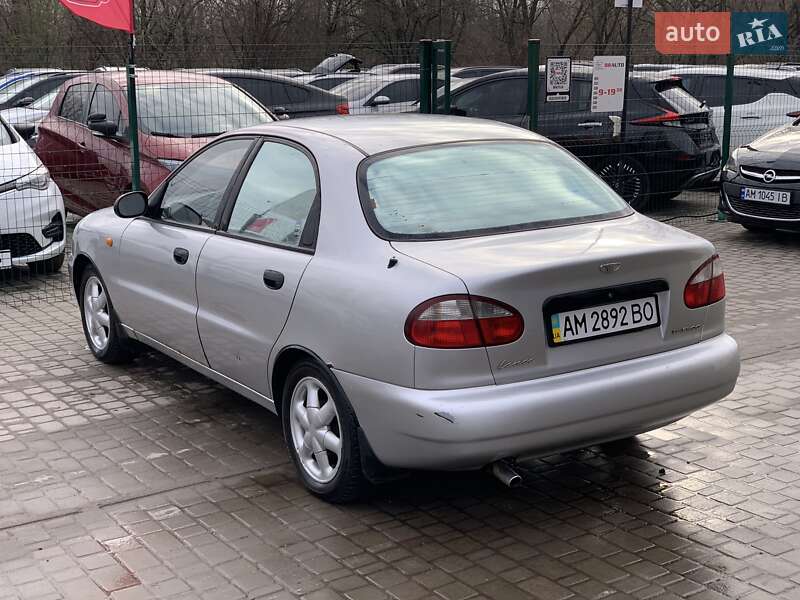 Седан Daewoo Lanos 1998 в Бердичеве