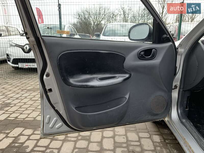 Седан Daewoo Lanos 1998 в Бердичеве