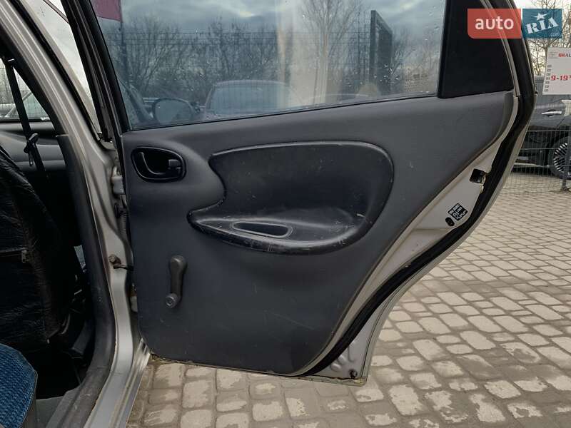 Седан Daewoo Lanos 1998 в Бердичеве