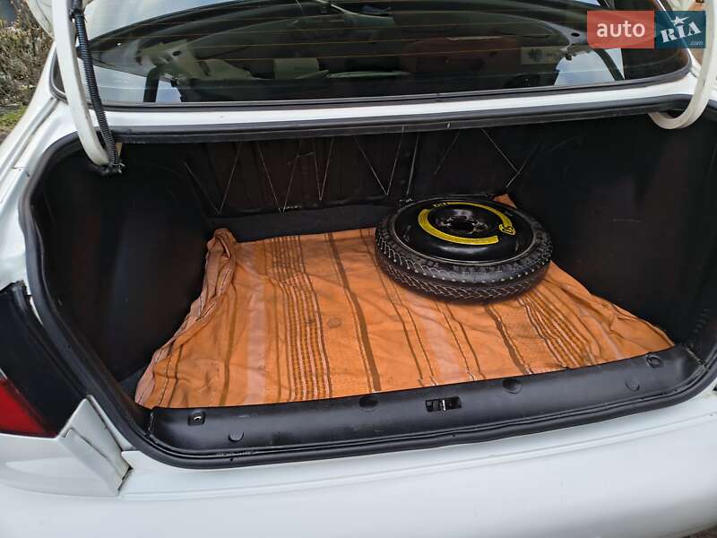 Седан Daewoo Lanos 2004 в Чернигове