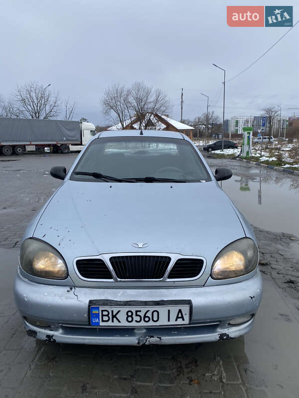 Седан Daewoo Lanos 2003 в Львове