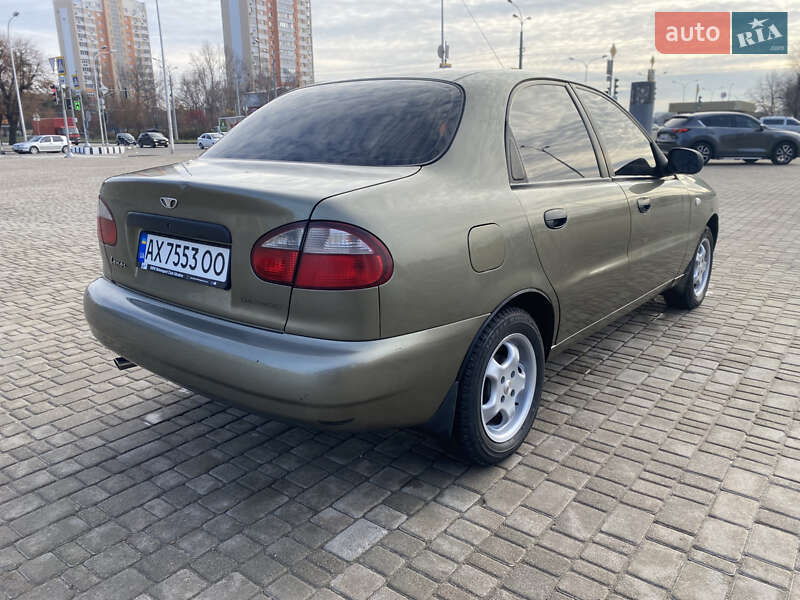 Седан Daewoo Lanos 2004 в Харкові