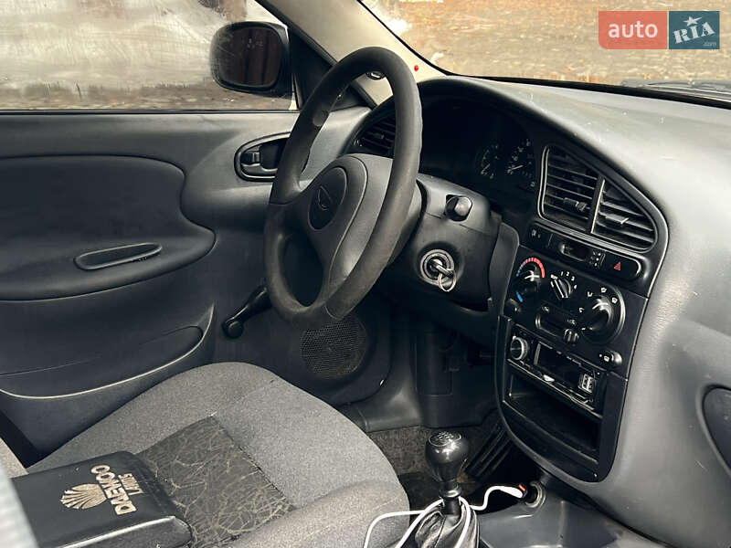 Седан Daewoo Lanos 2006 в Самборе