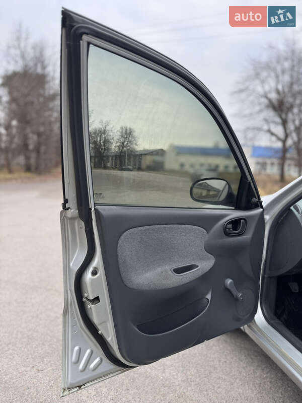 Седан Daewoo Lanos 2007 в Шостці