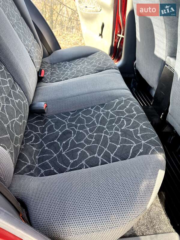 Седан Daewoo Lanos 2003 в Черкассах