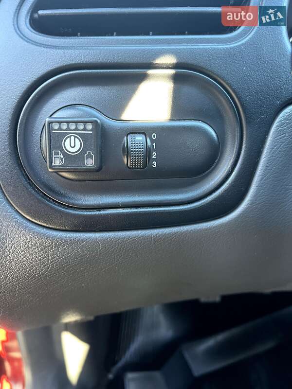 Седан Daewoo Lanos 2003 в Черкассах