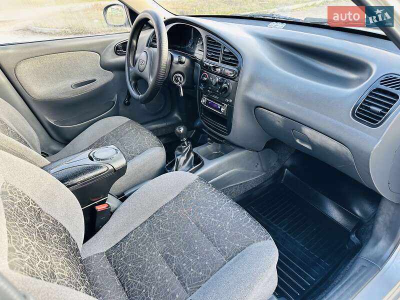 Седан Daewoo Lanos 2006 в Новомосковську