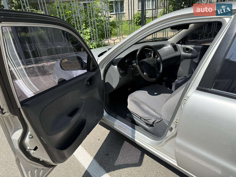 Седан Daewoo Lanos 2007 в Чернігові