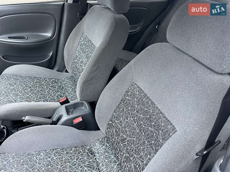 Седан Daewoo Lanos 2008 в Житомирі