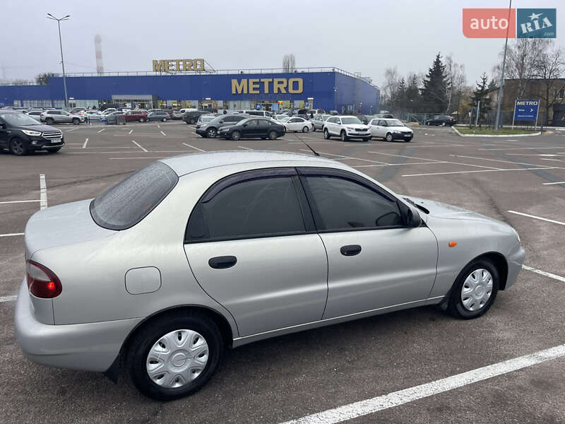 Седан Daewoo Lanos 2008 в Житомирі