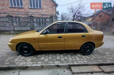 Седан Daewoo Lanos 2002 в Львові
