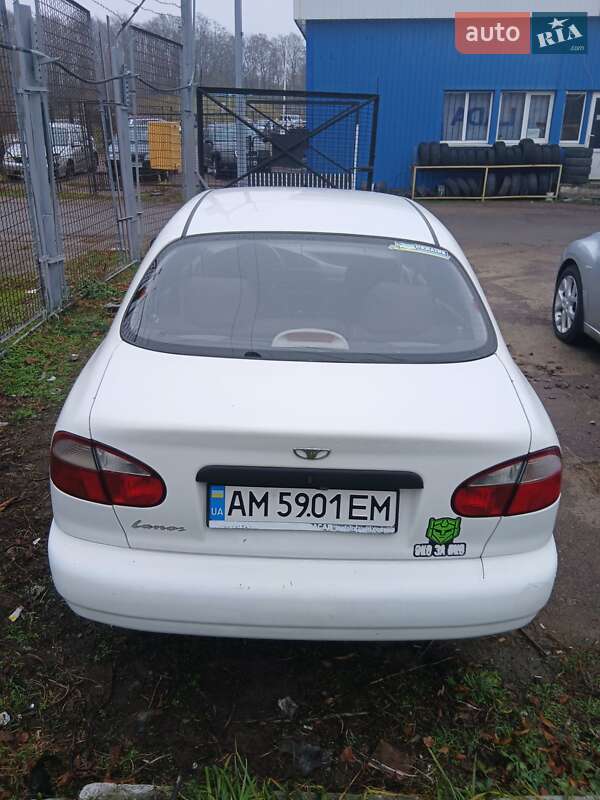 Седан Daewoo Lanos 2008 в Житомирі