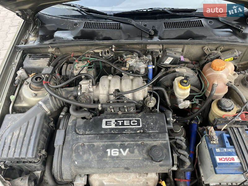 Седан Daewoo Lanos 2005 в Сумах