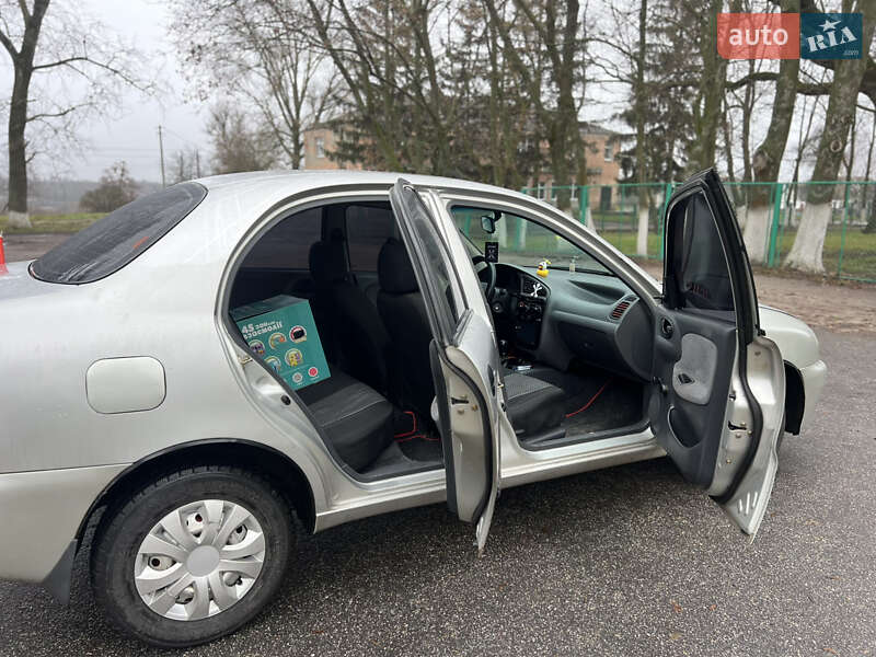 Седан Daewoo Lanos 2005 в Києві