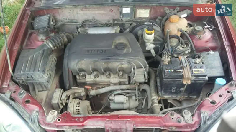 Седан Daewoo Lanos 2003 в Косове