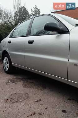 Седан Daewoo Lanos 2002 в Кропивницком