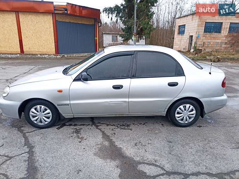 Седан Daewoo Lanos 2002 в Житомире фото Седан Daewoo Lanos 2002 в Житомире