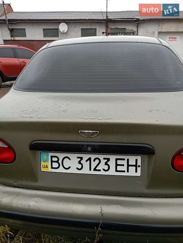 Седан Daewoo Lanos 2003 в Надворной