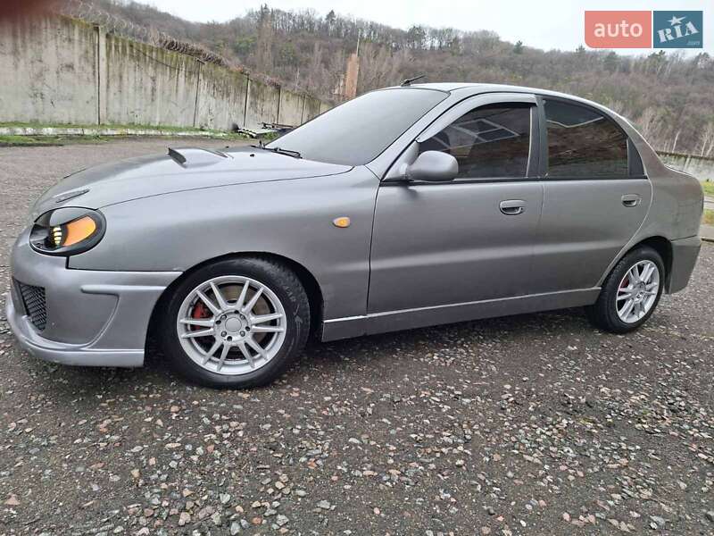 Седан Daewoo Lanos 2008 в Обухове