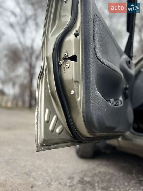 Седан Daewoo Lanos 2006 в Запорожье