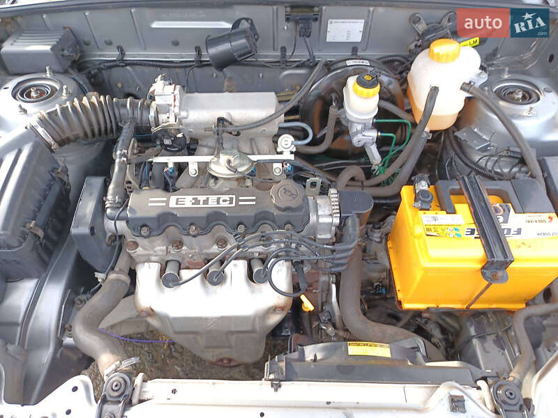 Седан Daewoo Lanos 2008 в Арцизові