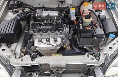 Седан Daewoo Lanos 2003 в Хмельницькому