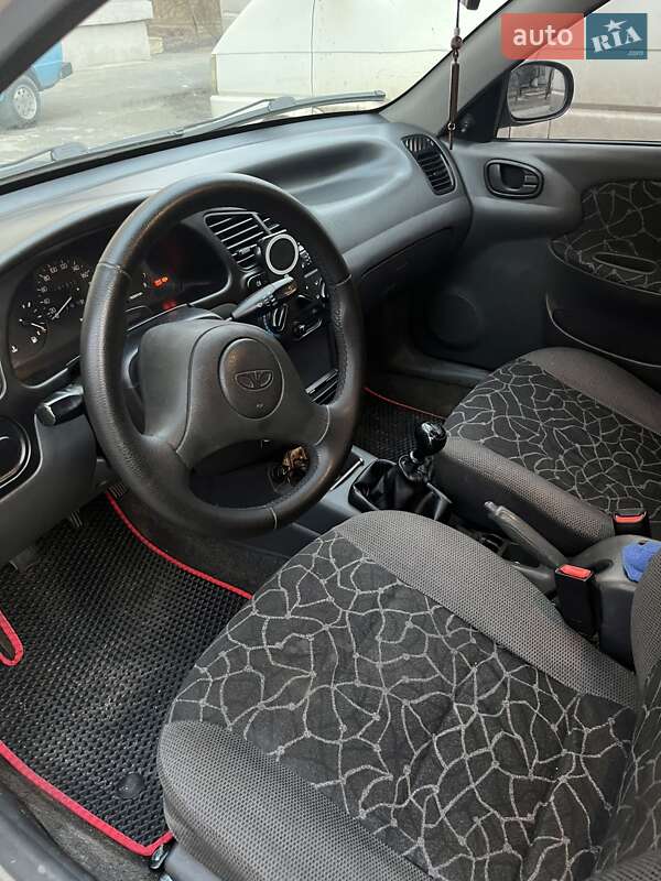 Седан Daewoo Lanos 2004 в Харькове