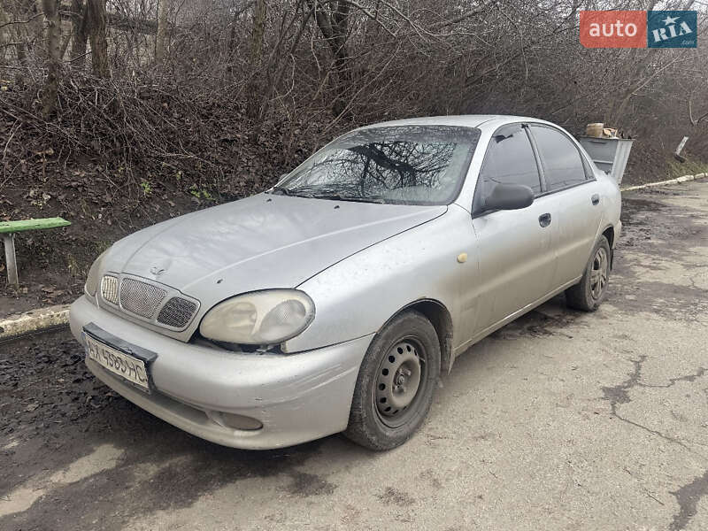 Седан Daewoo Lanos 2002 в Харькове
