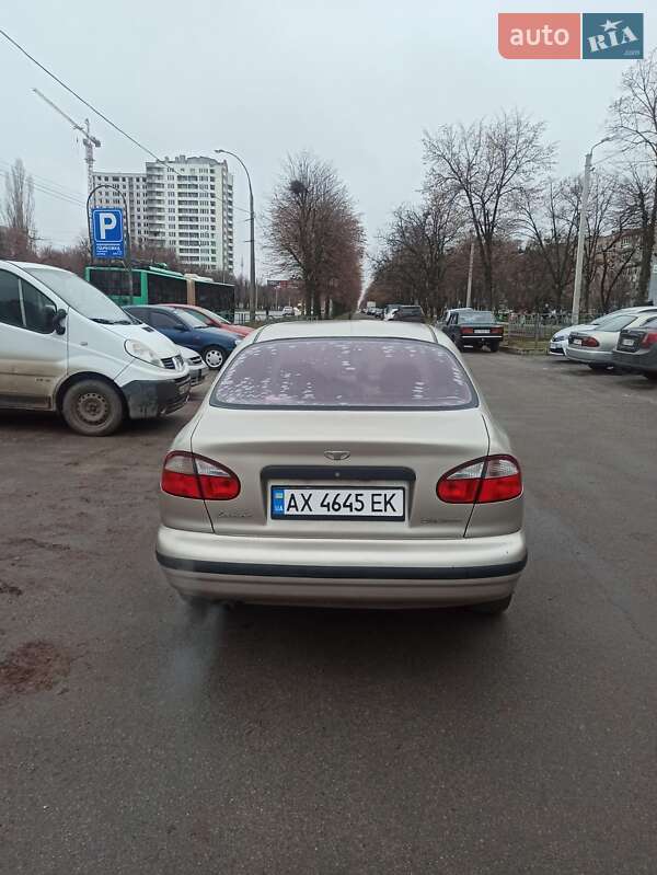 Седан Daewoo Lanos 2004 в Харькове