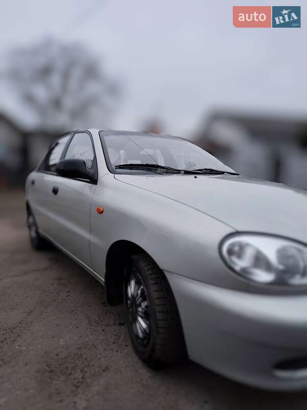 Седан Daewoo Lanos 2009 в Шептицькому