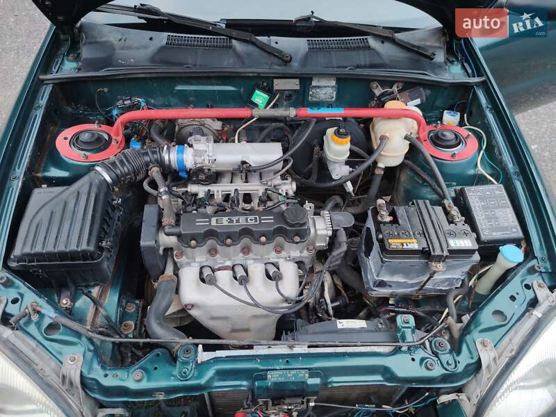 Седан Daewoo Lanos 2000 в Александрие