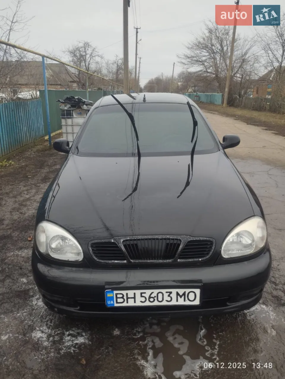 власне авто,польської зборки, резина зима у гарному стані, мотор капіталився ,їде рівно та гарно тримає дорогу, гур, центральний замок,детальніше за номером тел **********