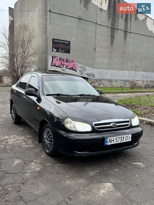 Седан Daewoo Lanos 2010 в Кривом Роге
