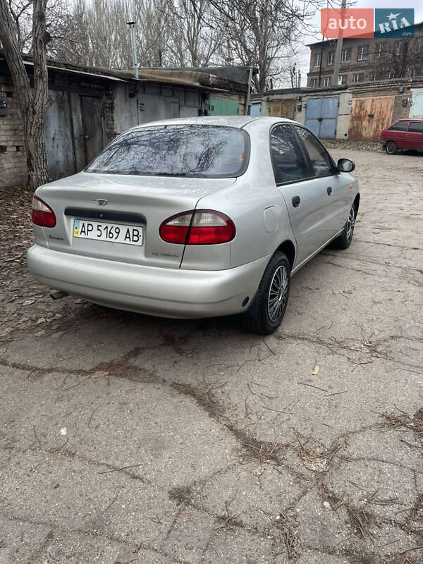 Седан Daewoo Lanos 2004 в Запорожье