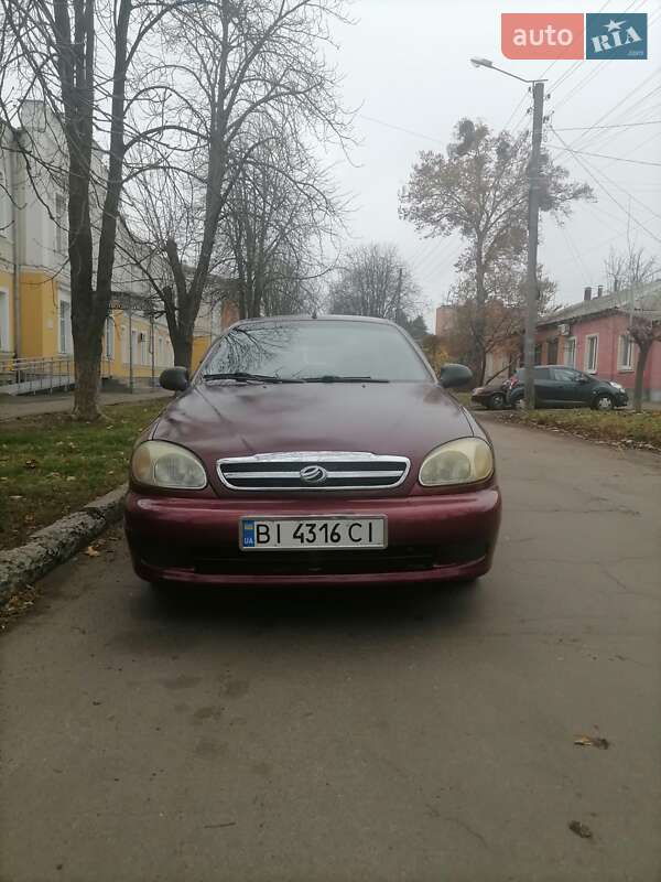 Седан Daewoo Lanos 2010 в Полтаве