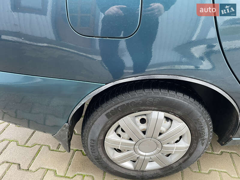 Седан Daewoo Lanos 2003 в Калиновке