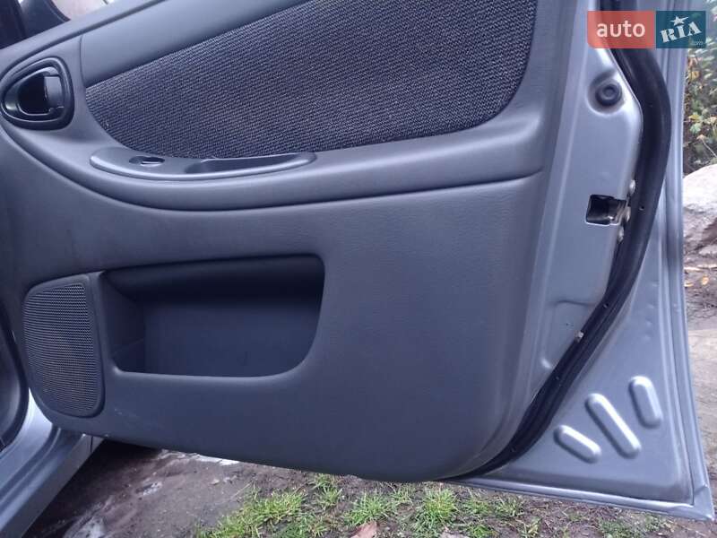 Седан Daewoo Lanos 2011 в Золотоноше