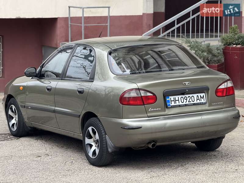 Седан Daewoo Lanos 2004 в Одессе