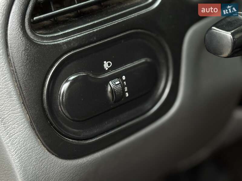 Седан Daewoo Lanos 2004 в Одессе