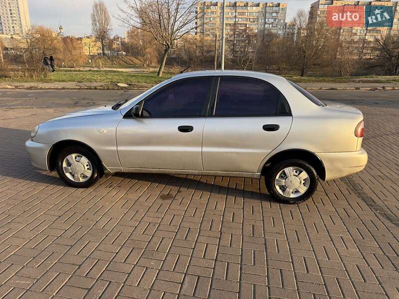Седан Daewoo Lanos 2008 в Киеве